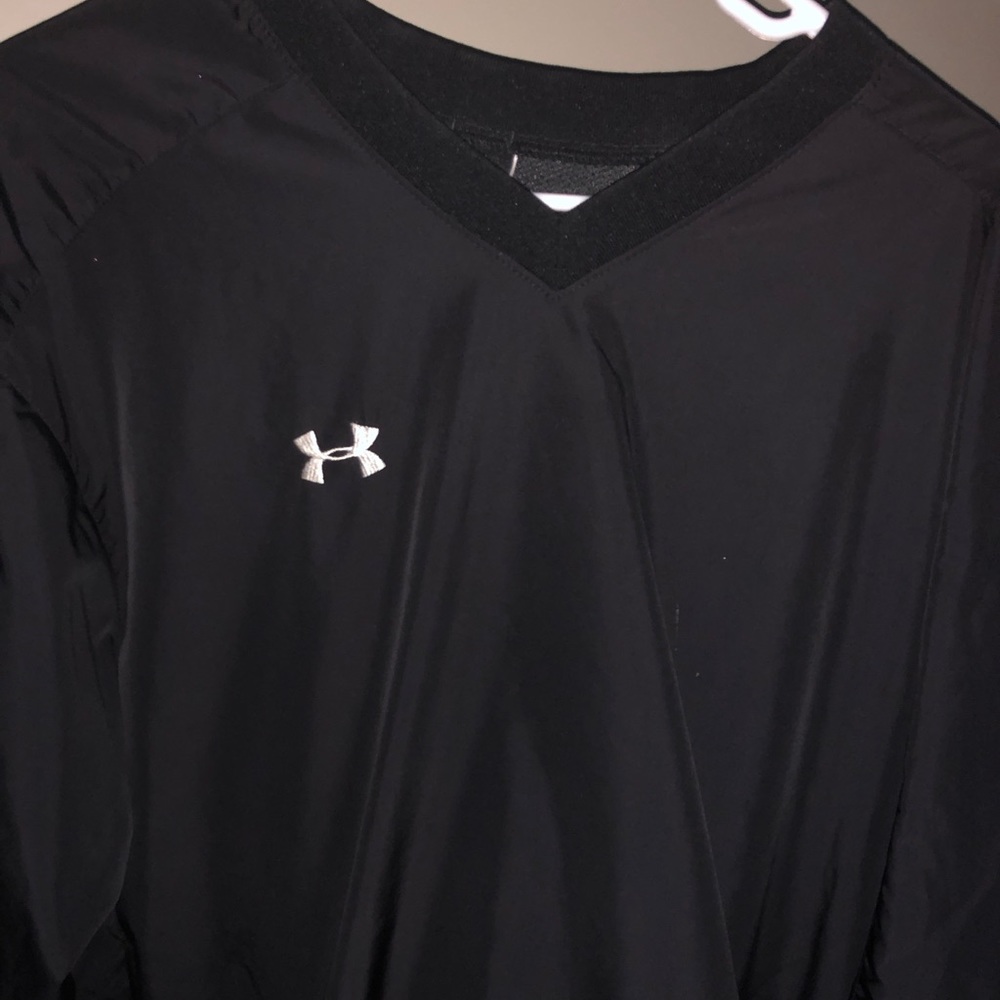 Under armor wind breaker